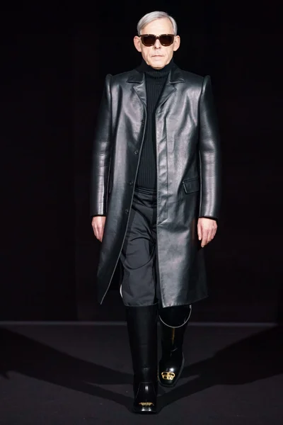 Look 14
